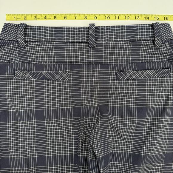 Lululemon Shorts Mens 34 Navy Blue Plaid Dress Golf Chino Lightweight Athletic - Picture 3 of 7